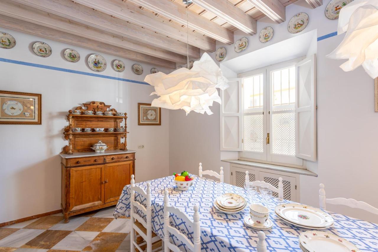 Genteel Home Campamento Севилья Экстерьер фото